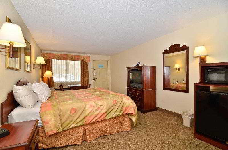Econo Lodge Inn & Suites Fort Oglethorpe Exteriör bild