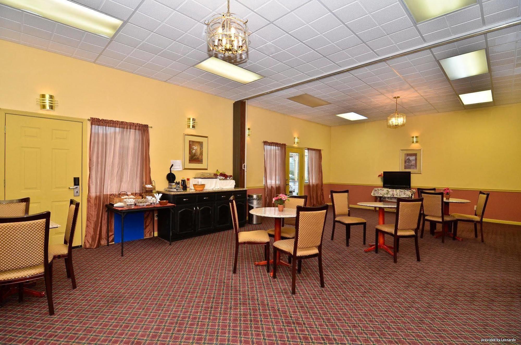 Econo Lodge Inn & Suites Fort Oglethorpe Exteriör bild